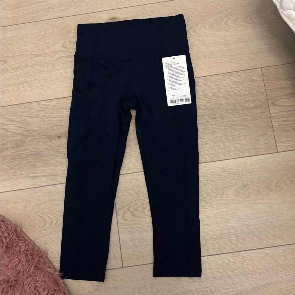 Lululemon Navy High-Waisted fast and free leggings. NWT size 4